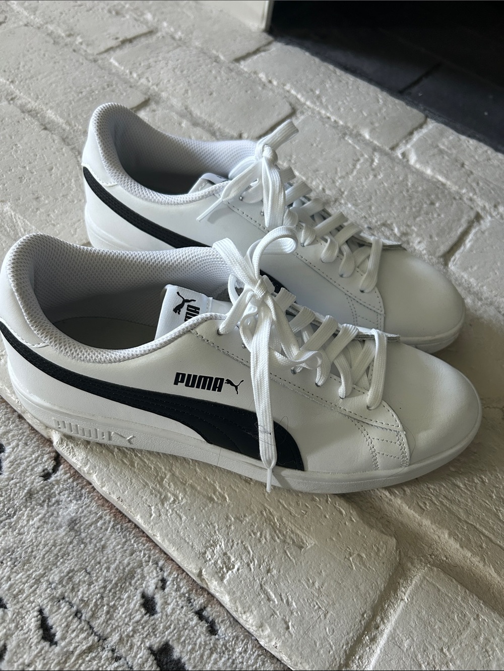 Men's Puma White Leather-Look Sneakers with Black Formstripe Size 10